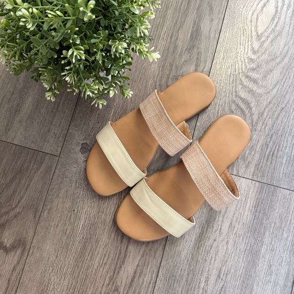 🦃5 for $25🦃 Lauren Conrad Sunstone Cream Neutral Two Strap Sandals - Picture 3 of 6